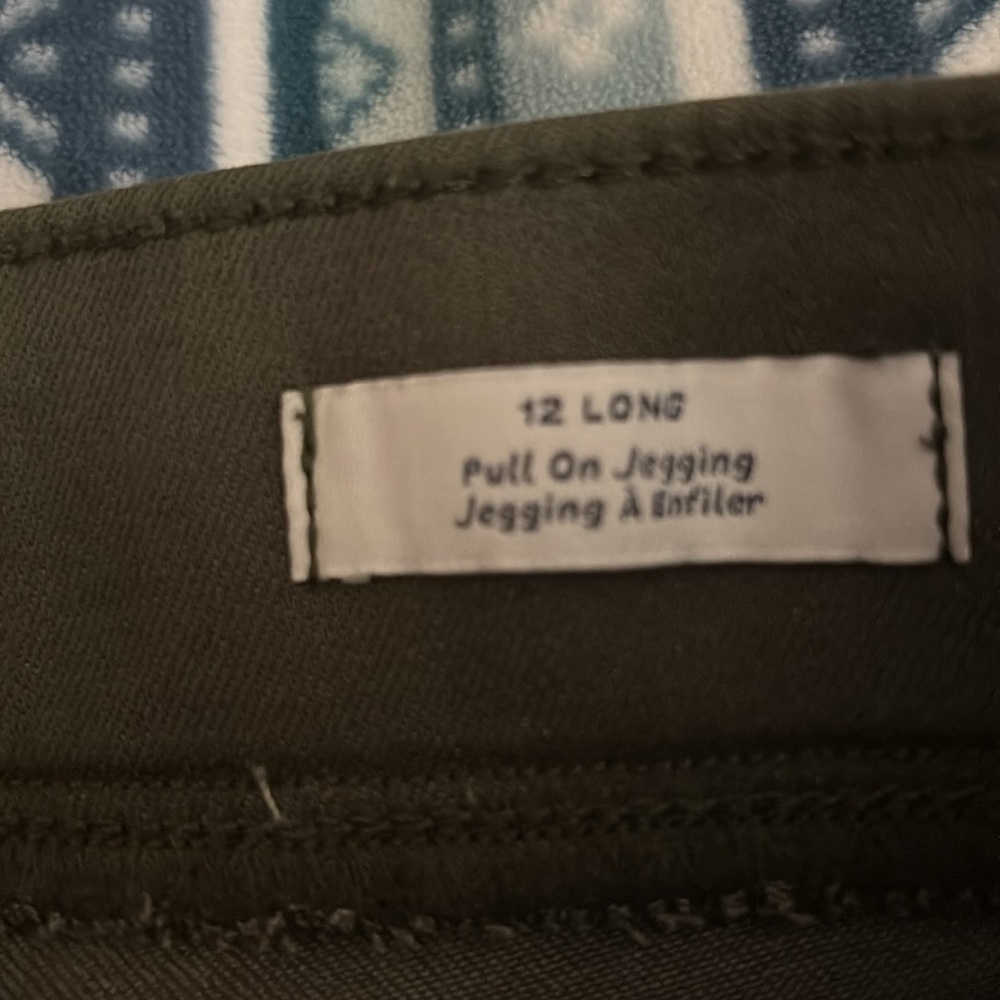 New Amazon Essentials Dark Green Pants - Picture 7 of 8
